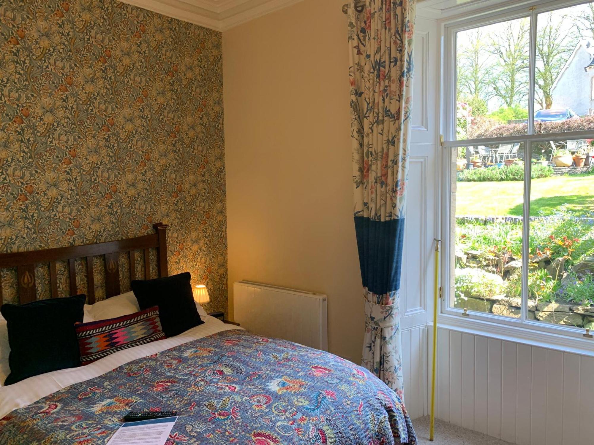 Leven House Bed And Breakfast Crieff Eksteriør billede